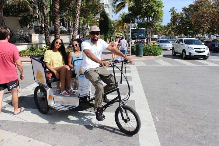 Miami Beach Pedicab Tour: Art Deco, Beaches & South Pointe Views photo 4