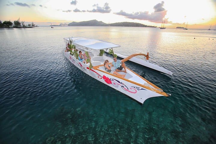 Bora Bora Sunset Cruise and St James Dinner — Champagne Lagoon Cruise and Romantic Meal photo 3