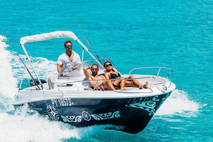 Bora Bora Private Lagoon Fishing Tour — 4-Hour Guided Fishing Experience photo 2