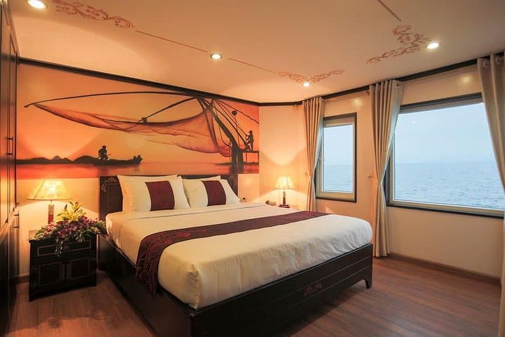 2-Day Luxury Bai Tu Long Bay Cruise: Kayaking, Caves & Fishing Villages photo 5