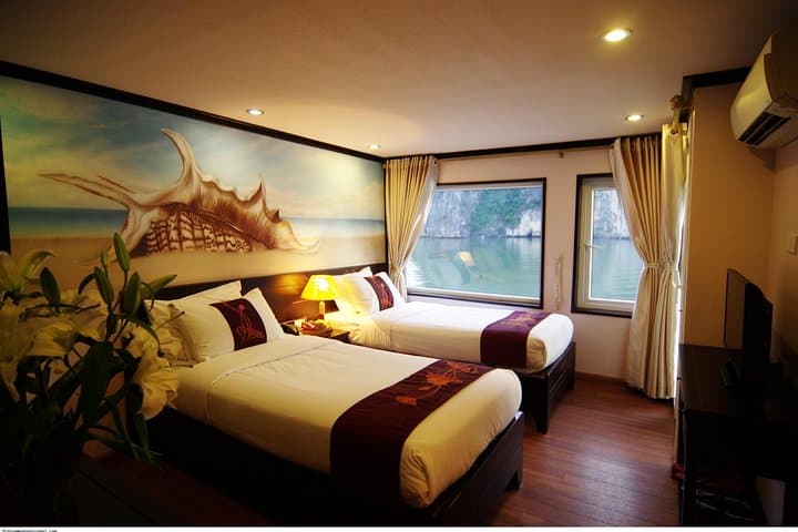 Bai Tu Long Bay Luxury Cruise 2D/1N — Overnight Cruise, Kayaking & Cave Visit photo 6