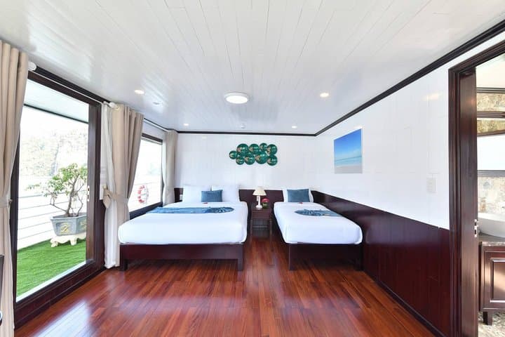 Sapphire Cruise 2D1N — Ha Long & Lan Ha Bay Overnight Adventure from Hanoi photo 4