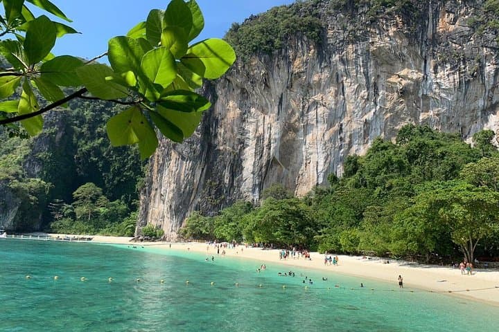 Krabi 7-Island Sunset Longtail Boat Tour with Beach BBQ & Bioluminescence photo 4