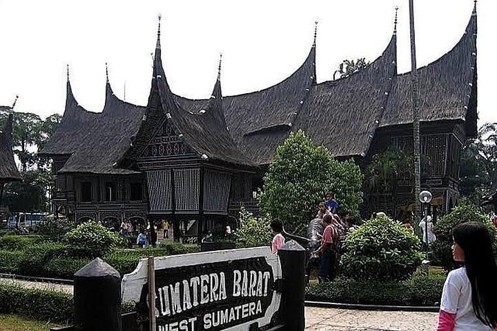 Taman Mini Indonesia Indah: A Full-Day Miniature Indonesia Tour from Jakarta photo 2