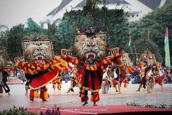 Taman Mini Indonesia Indah: A Full-Day Miniature Indonesia Tour from Jakarta photo 4