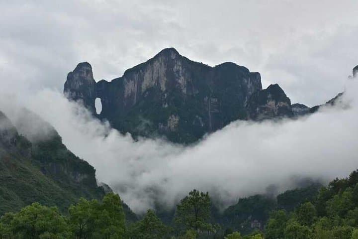 Three-Day Zhangjiajie Highlights: Bailong Elevator, Tianmen & Glass Bridge photo 5