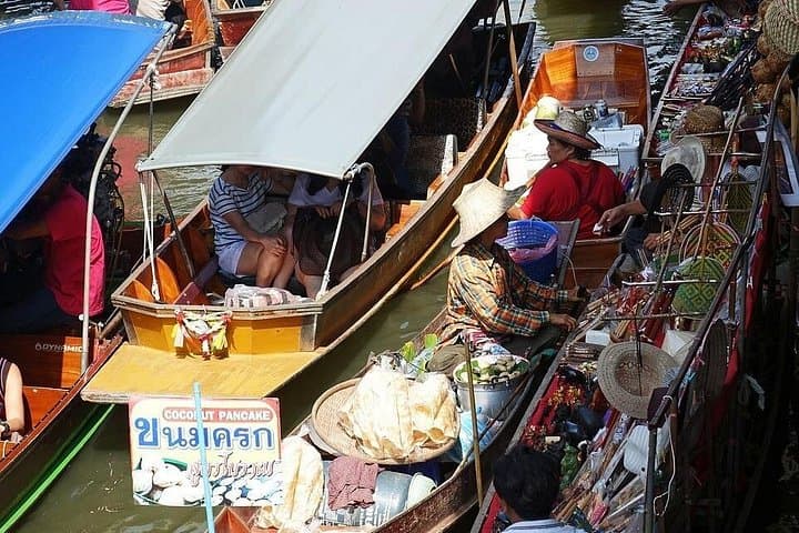 Bangkok Day Tour: Damnoen Saduak Floating Market & Erawan Waterfall photo 3
