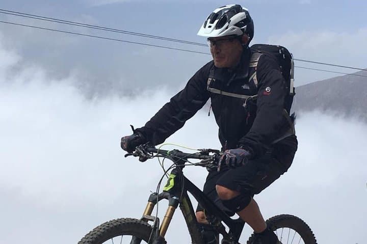 Atlas singletrack day ride from Marrakech: Imlil to Azaden descent photo 3