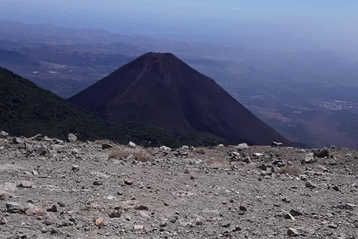 Private Transfer to Santa Ana Volcano and Cerro Verde — Start Your Hike photo 2