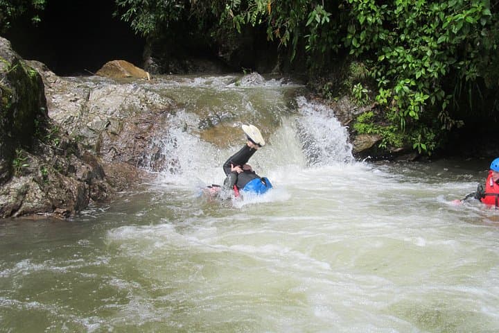 Cashaurco Canyoning: Day Trip from Puyo with Waterfalls & Jumps