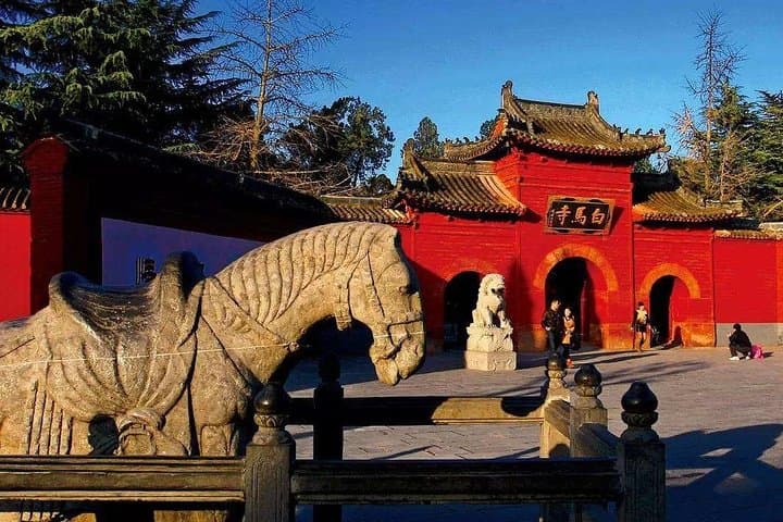 2-Day Shaolin Temple & Longmen Grottoes Private Tour from Chengdu photo 2