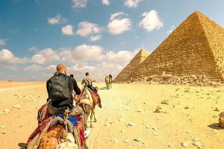 Giza Pyramids Sunset Camel Ride & BBQ Dinner — Private Tour photo 4