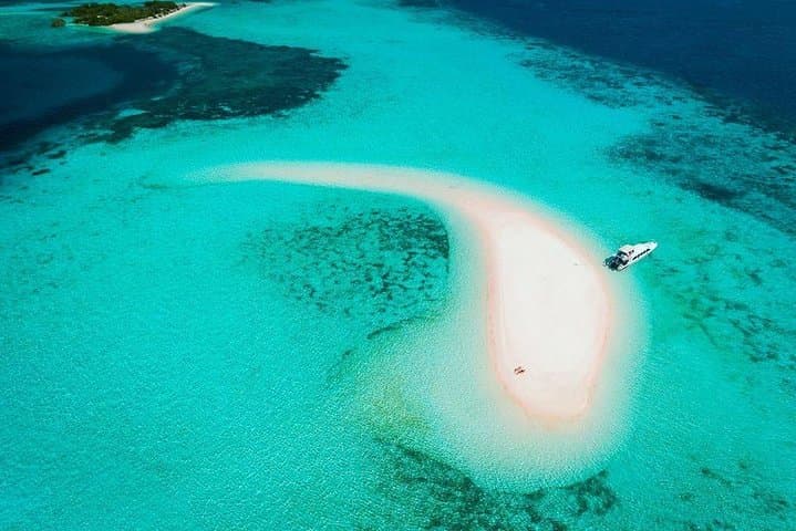 One-Day Komodo Sailing: Padar Views, Pink Beach & Manta Encounters photo 4