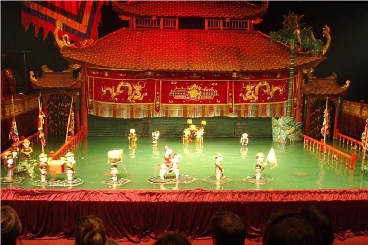 Evening Cyclo Tour, Traditional Water-Puppet Theater & Saigon River Dinner Cruise photo 4