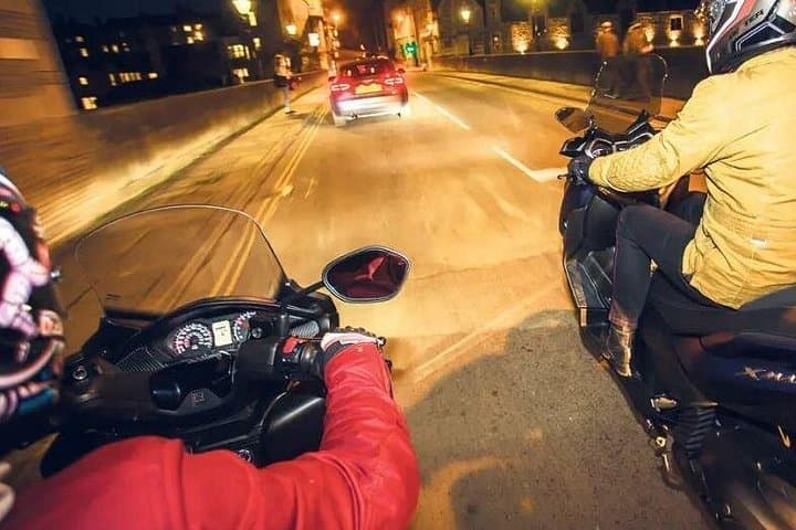 Delhi Nightlife on a Bullet: India Gate, Connaught Place & Gurudwara Night Ride photo 3