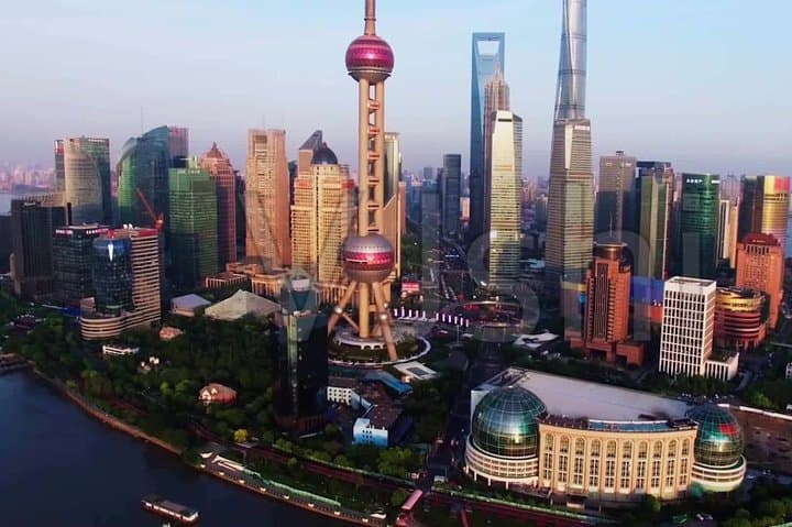 One-Day Shanghai by Air from Xiamen — Private, Custom City Highlights