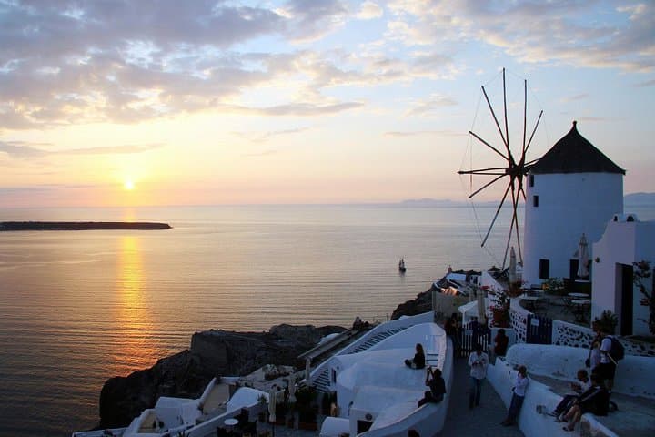 5-Day Greece Tour: Delphi, Meteora, Santorini & Mykonos Highlights photo 4