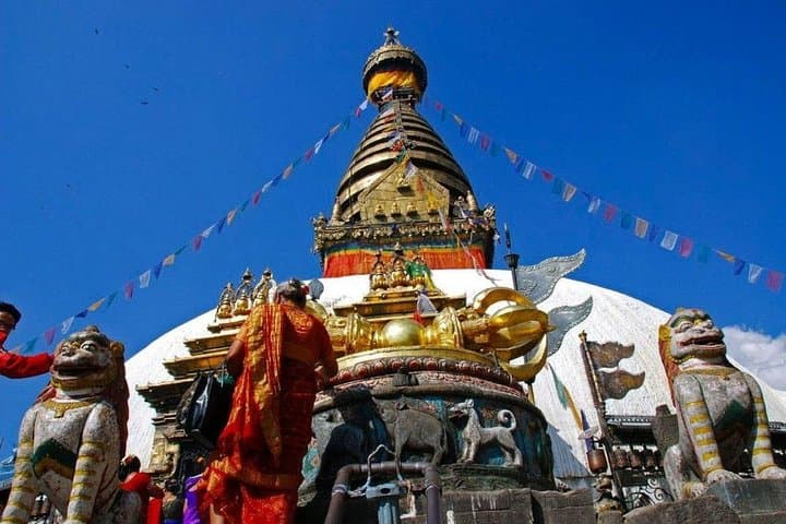 Annapurna Two Pass Private Guided Trek: Thorong La & Kang La in 14 Days photo 6