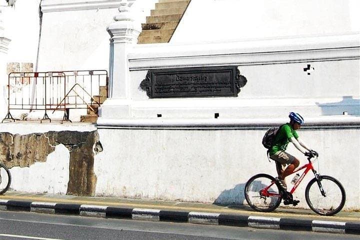 Historic Bangkok Bike Tour: Pedal Thonburi's Backstreets & Riverfront