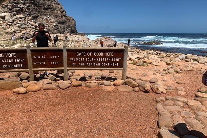 Full-Day Cape Peninsula and Table Mountain Private Tour — Cape Town Highlights photo 3