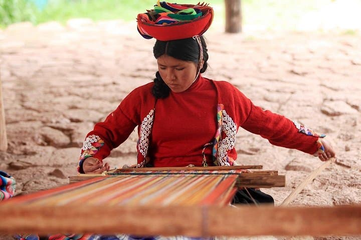 Full-Day Sacred Valley Tour: Pisac, Ollantaytambo and Andean Landscapes photo 2