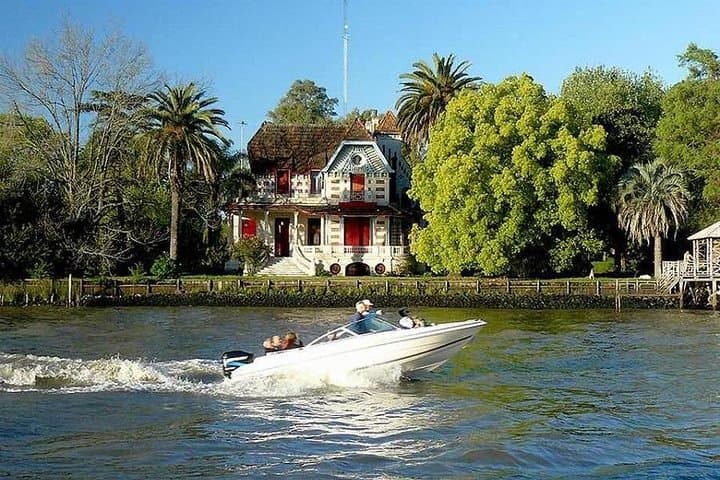 Half-Day Tigre Delta Catamaran & Puerto de Frutos Market Tour photo 4