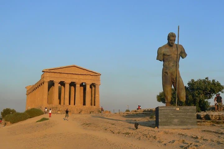 Siracusa to Valley of the Temples: Full-Day Private Tour to Agrigento & Scala dei Turchi photo 1