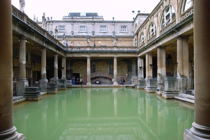 Private Full-Day Tour from London: Windsor, Stonehenge & Bath photo 6
