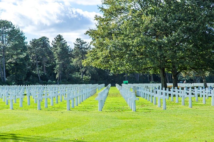 Experience History: Normandy Omaha Beach Daytrip from Paris photo 2