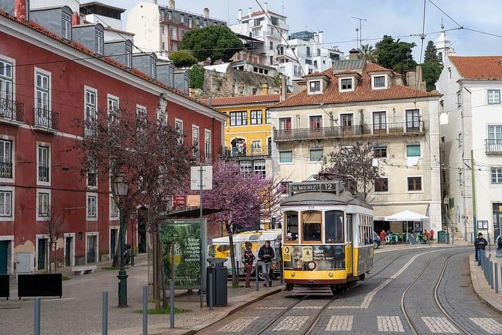 Lisbon Major Attractions Walking Tour — 3-Hour Private Guided Experience