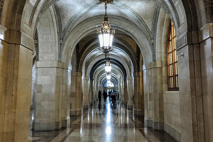 Chicago Pedway & Loop Architecture Walking Tour: Underground Secrets of Downtown photo 3