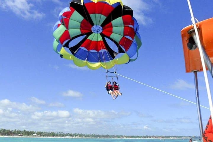 Parasailing Over Punta Cana: 15-Minute Aerial Ride Above Bávaro photo 4