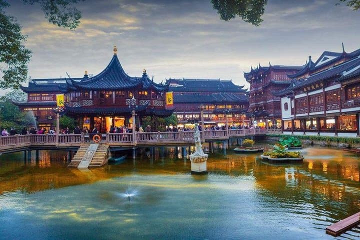 Customize Your Day: Full-Day Shanghai Highlights from Guangzhou by Air photo 2