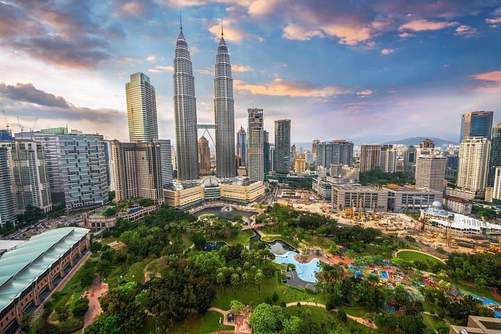 Half-Day Kuala Lumpur Highlights Tour — Petronas Towers, National Mosque & Heritage Sights