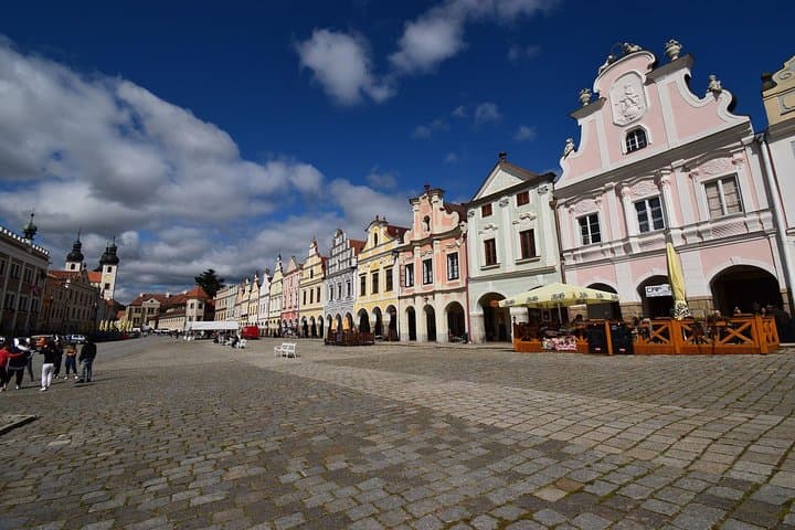 Prague to Vienna Private Transfer with Optional Telc UNESCO Stop photo 2