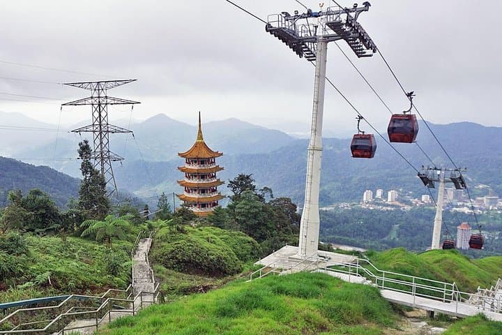 Genting Highlands Full-Day Tour with Batu Caves & Skyway Cable Car