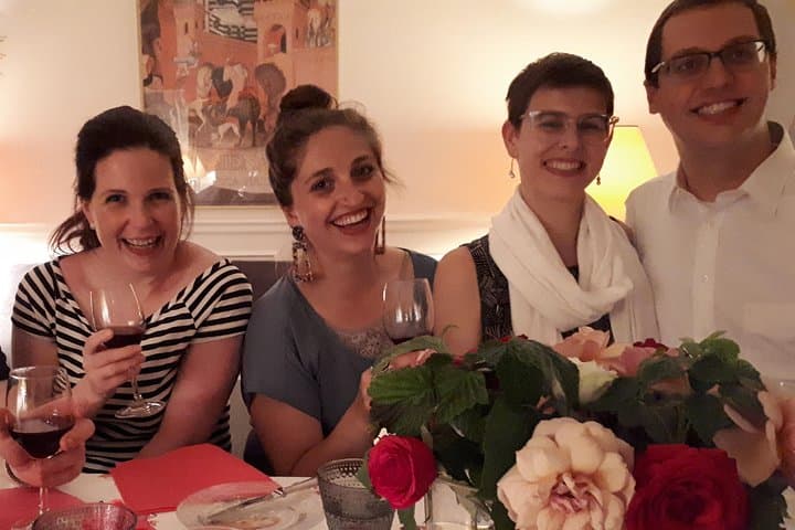Seasonal French Lunch and Small-group Tour of Montmartre with a Local Host