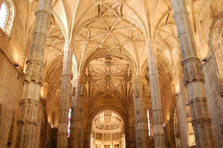 Lisbon, Sintra & Cascais: Essential 2-Day Combi Tour from Lisbon photo 4