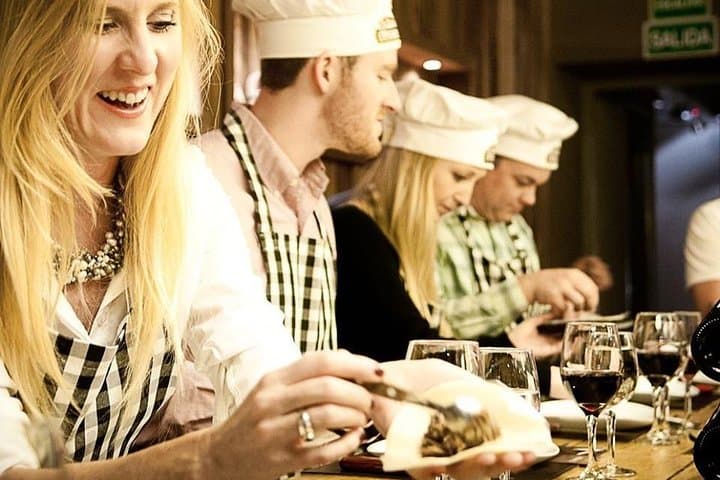 Full-Day Iguazu Falls (Argentinian Side) + Evening Argentine Gastronomy Experience photo 5