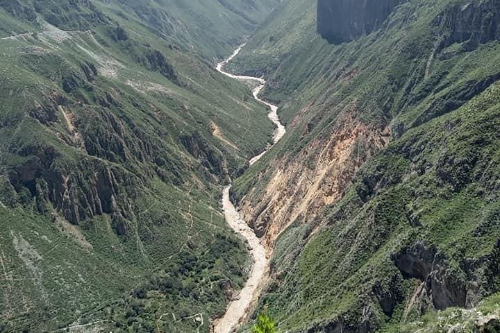 2-Day Custom Colca Canyon Trek from Arequipa to Sangalle Oasis photo 4