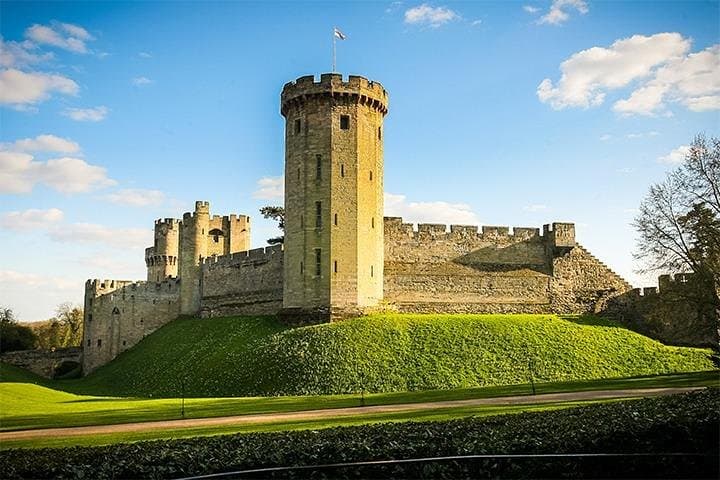 Warwick Castle: Exploring England’s 1,100-Year Medieval Stronghold photo 3