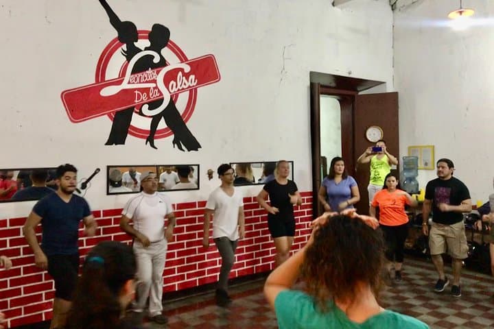Private Salsa Lessons in León — Cuban-Style On1, On2, Bachata & Merengue photo 4