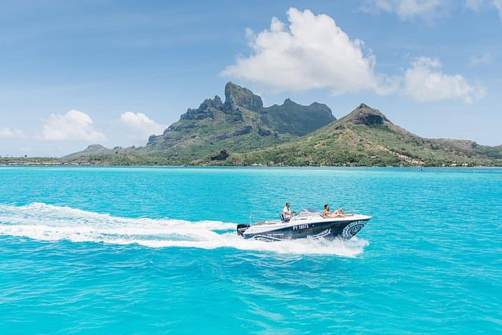 Private Bora Bora Lagoon Eco Snorkel Cruise — 3- or 6-Hour Romantic Eco Tour photo 2