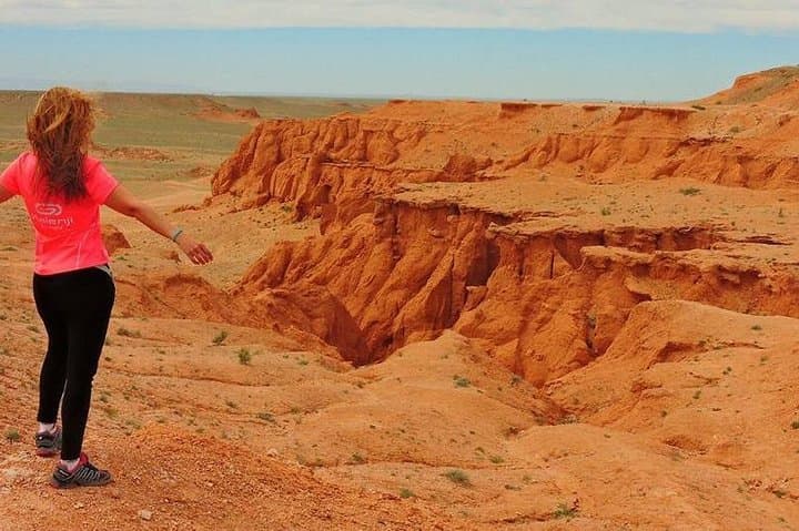 5-Day Majestic Gobi Tour: Khongoryn Els, Yol Valley & Flaming Cliffs photo 3