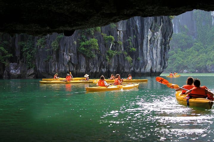 3-Day Heritage Discovery Cruise in Halong Bay — Halong & Lan Ha Bay Itinerary photo 1