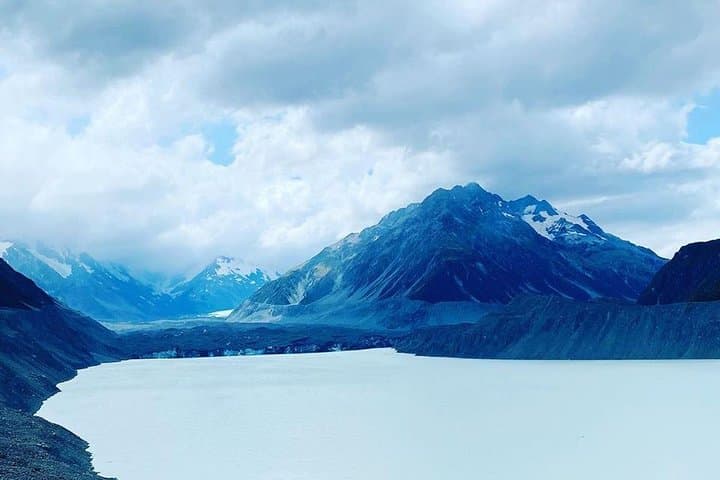Private Full-Day Mt. Cook Tour from Christchurch via Tekapo & Pukaki