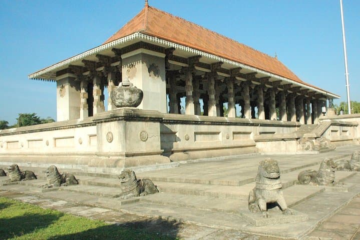Colombo Shopping & Sightseeing: Private Half-Day City Tour photo 3