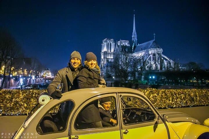 Night 2CV Tour in Paris: Classic Citroën Drive Through Illuminated Landmarks
