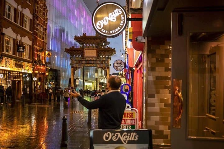 Soho Afterdark: Private Night Street Photography Workshop in London photo 6