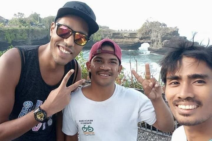 Electric E‑Bike Tour to Tanah Lot, Canggu Rice Fields & Black Sand Beaches photo 2